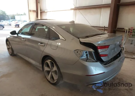2019 Honda Accord Touring 2.0T from USA, damaged, VIN 1HGCV2F91KA006839